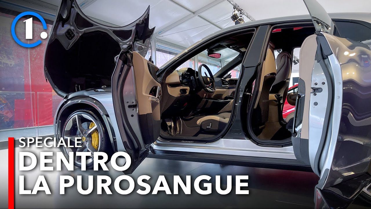 In una Ferrari Purosangue si entra così…