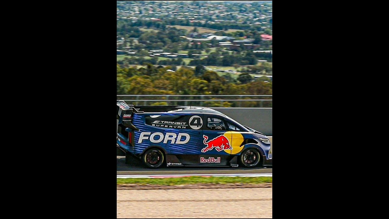 2000hp EV Ford supervan bathurst