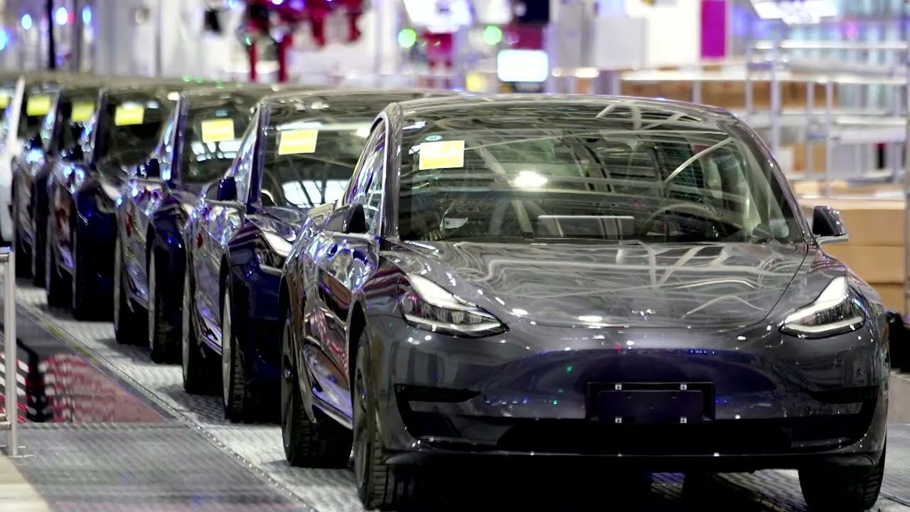 Tesla eyes Canada for next factory