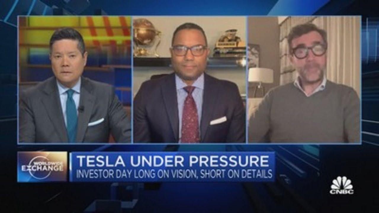 Two top Tesla watchers debate the bull vs. bear cases for the stock